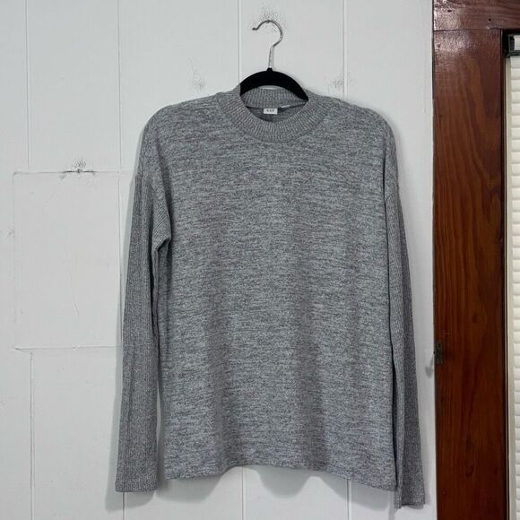 Gap Light Gray Soft Mock Neck Sweater NWT Small Tall - Picture 1 of 5